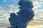 突发！日本火山发生爆炸性喷发 火山灰柱高达3400米