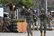 韩国男子为逃兵役增重至102公斤 被判缓刑一年