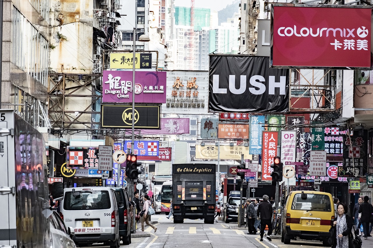 圣诞自助餐优惠2024｜香港西环万怡酒店圣诞自助餐5折优惠！人均$426叹鲜即开生蚝/原只烤火鸡/三文鱼威灵顿